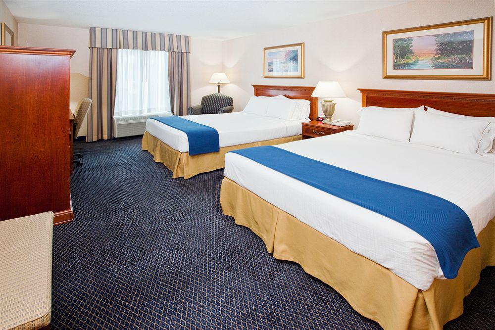 Holiday Inn Express Hotel & Suites Grand Rapids-North By Ihg Walker Pokoj fotografie
