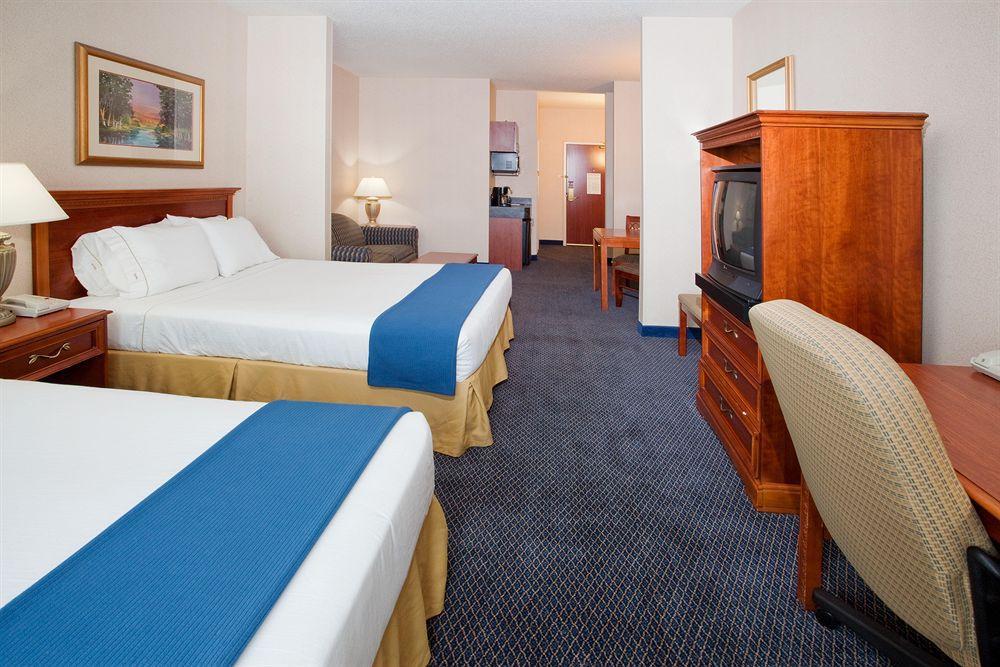 Holiday Inn Express Hotel & Suites Grand Rapids-North By Ihg Walker Pokoj fotografie