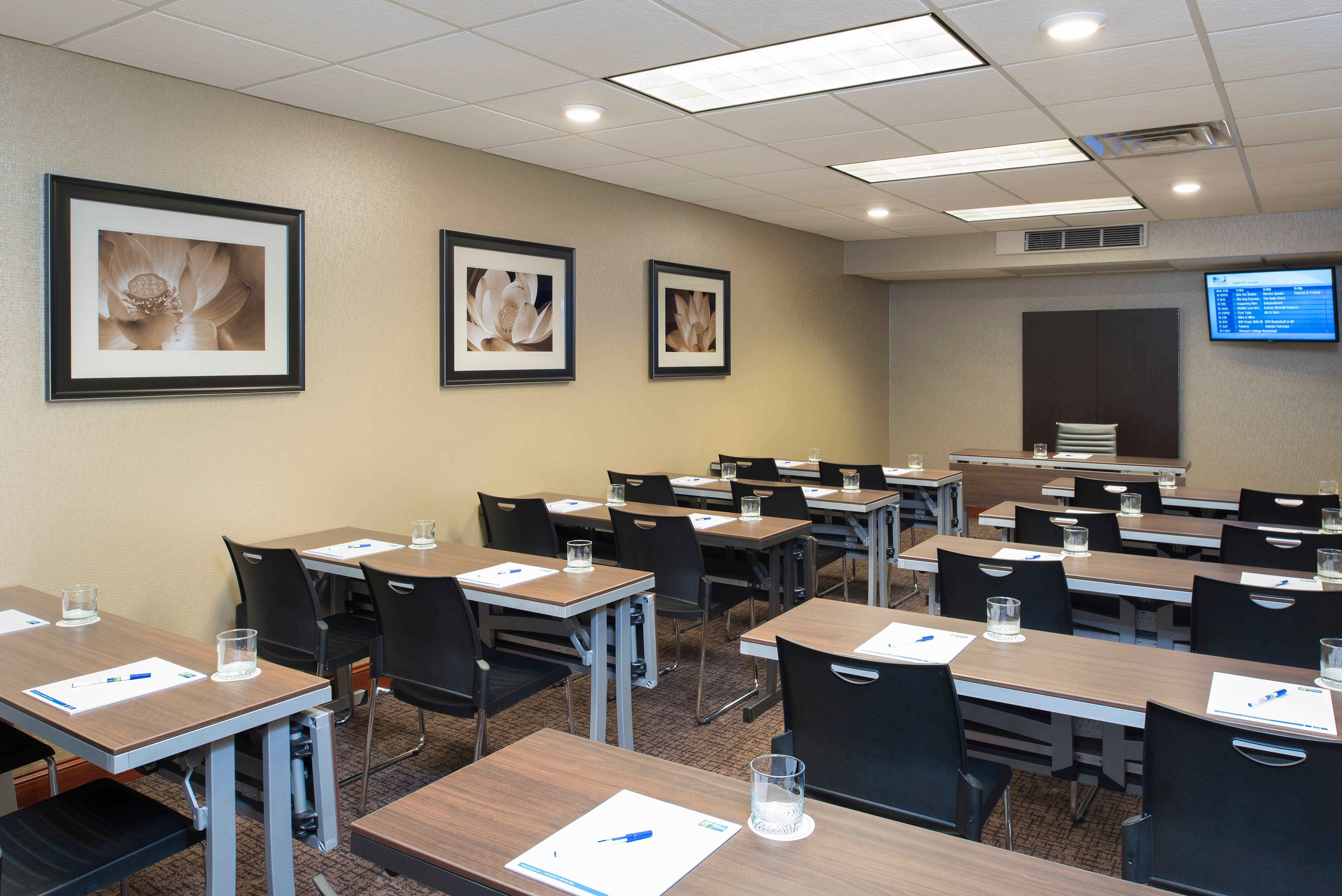 Holiday Inn Express Hotel & Suites Grand Rapids-North By Ihg Walker Exteriér fotografie