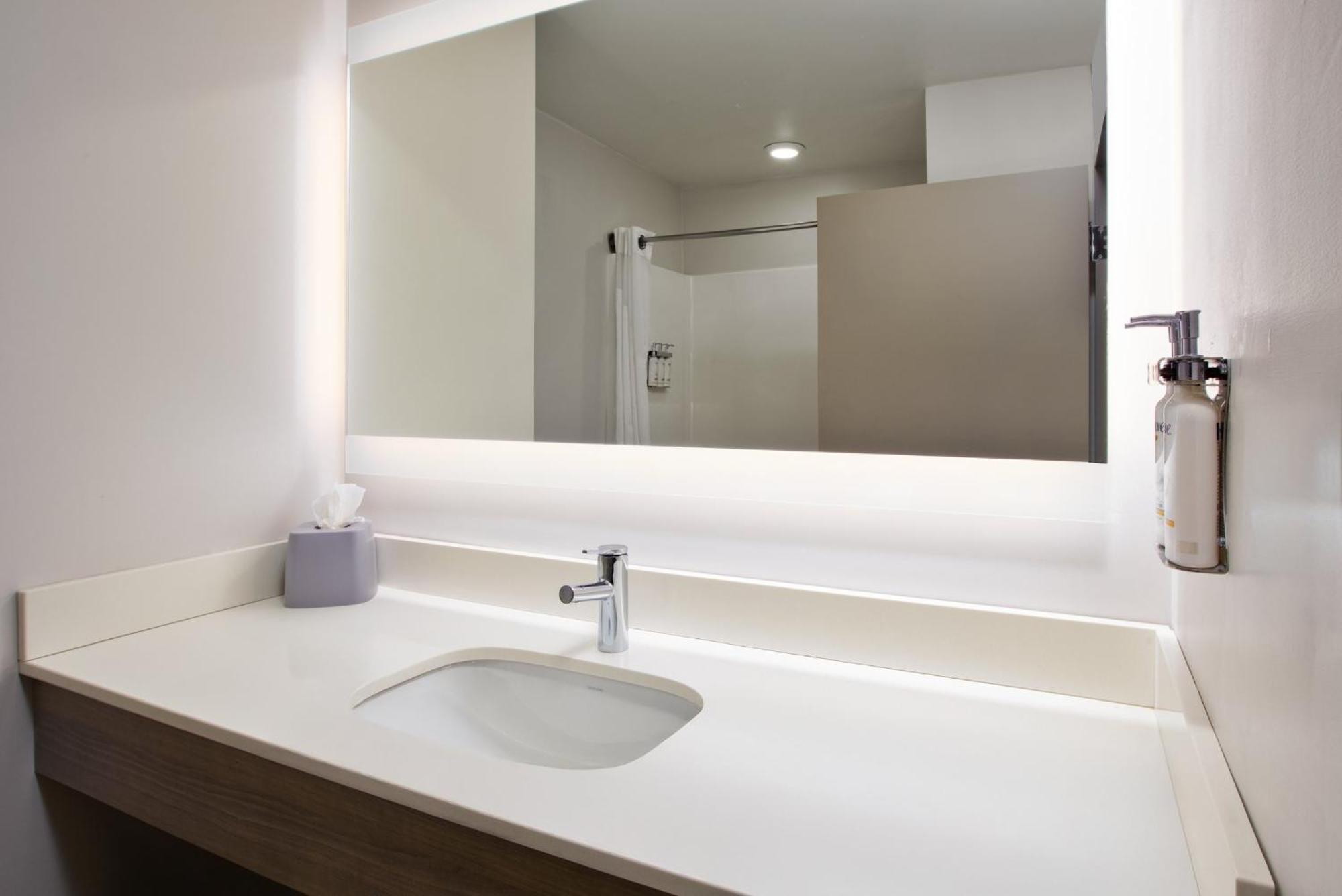 Holiday Inn Express Hotel & Suites Grand Rapids-North By Ihg Walker Exteriér fotografie
